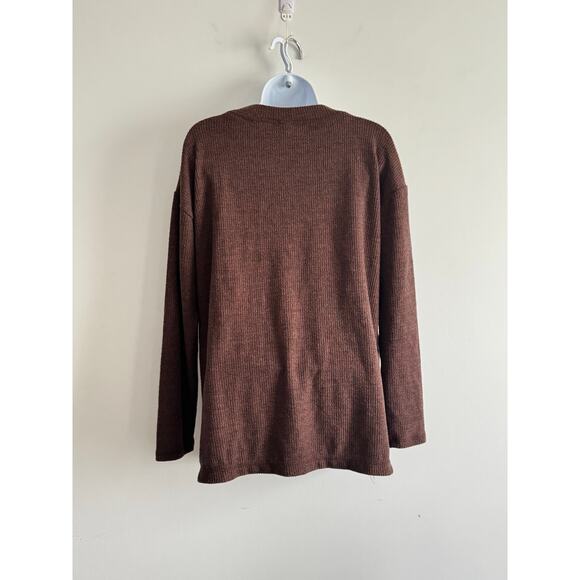 Old Navy Brown Plush Tee Long Sleeve V-Neck Top Small Soft Cozy Fall Basic - Picture 6 of 6